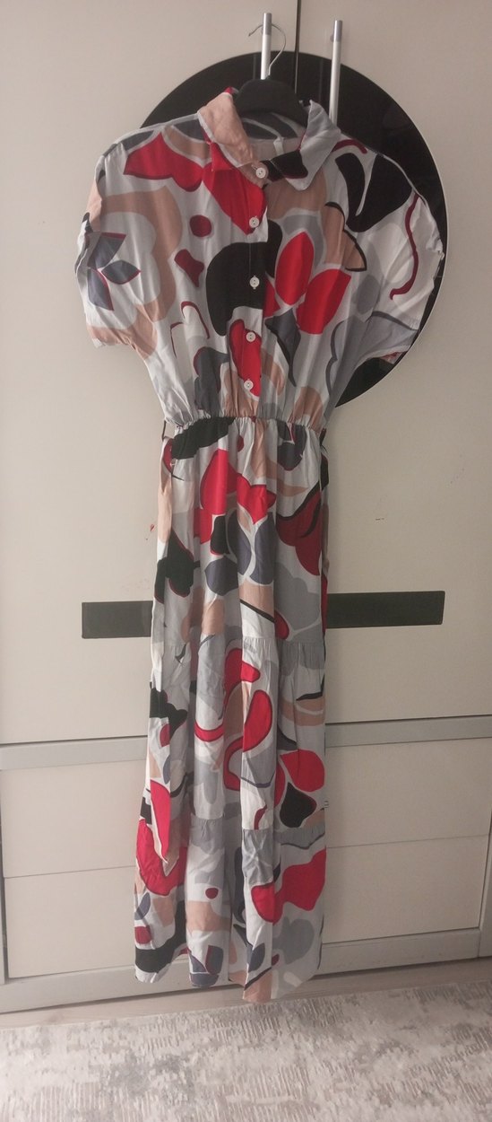 Çiçek Desenli Uzun Gri Kadın Elbise - Görsel 2