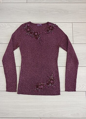 Sim Detaylı Taşlı bluz 