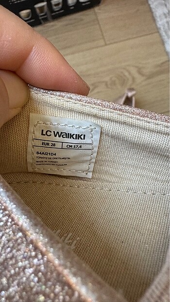 LC Waikiki Çocuk ayakkabı