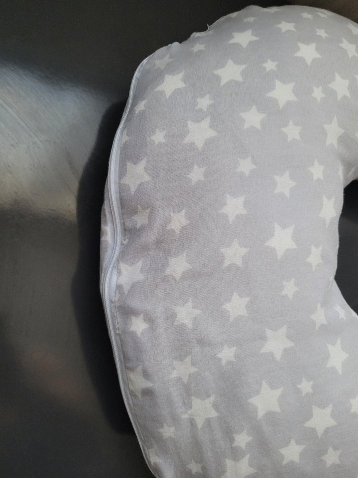Gri Yıldız Desenli Emzirme ve Hamilelik Yastığı - Görsel 2