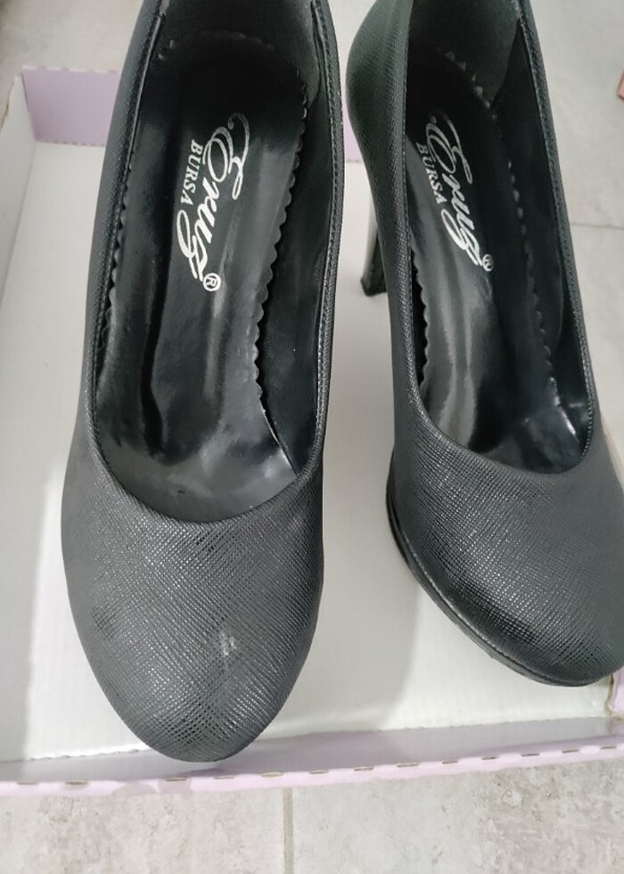 Siyah topuklu ayakkabi - Görsel 3