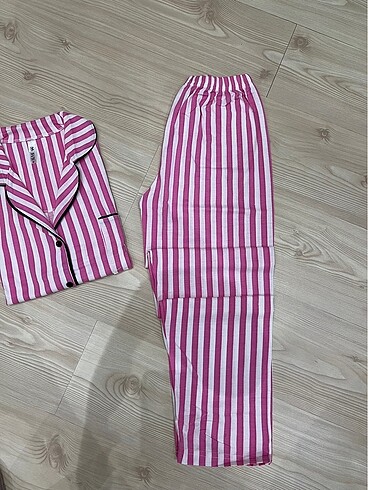 Diğer Kadın Pijama Takımı