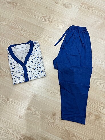 Düğmeli Kadın Pijama Takımı
