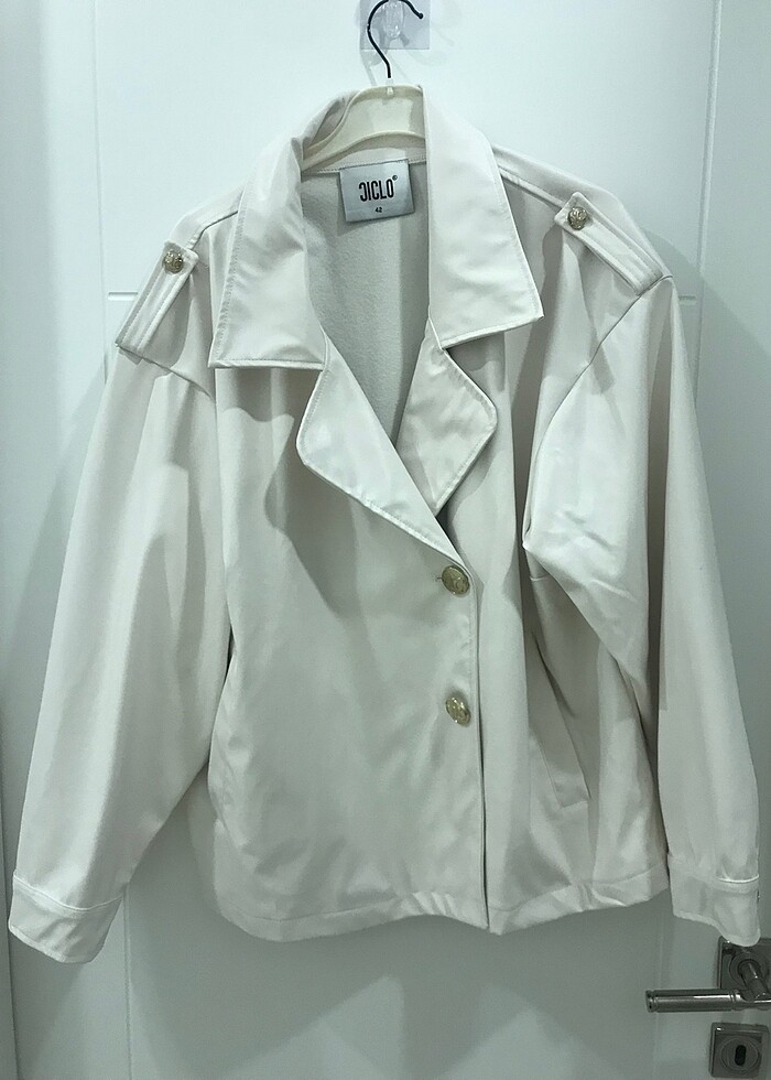 Çok şık deri ceket - Görsel 2