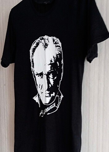 LC Waikiki Atatürk baskılı t-shirt 