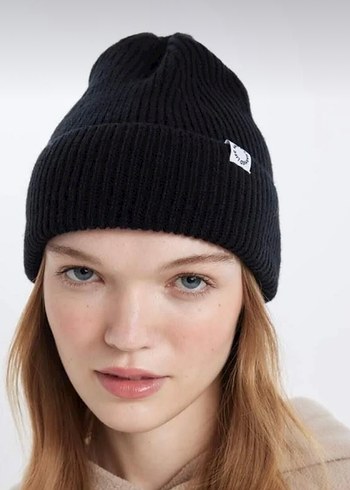 Kadın Siyah Örgü Yün Bere - Görsel 2