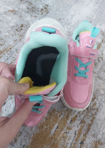 34 Beden pembe Renk Kız Çocuk Pembe Spor Ayakkabı Velcro Bantlı