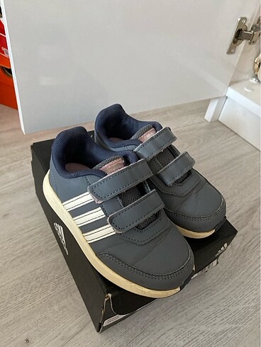 Adidas ayakkabı