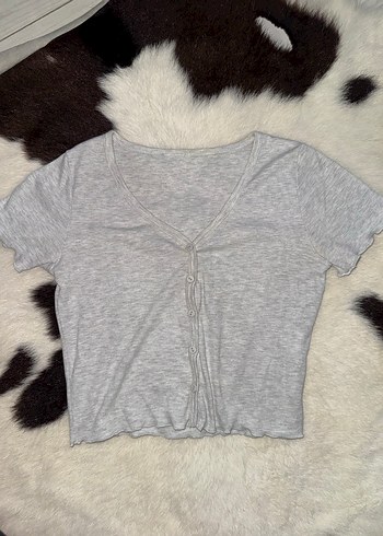 Gri Kısa Kollu Düğmeli Crop Top - Görsel 3