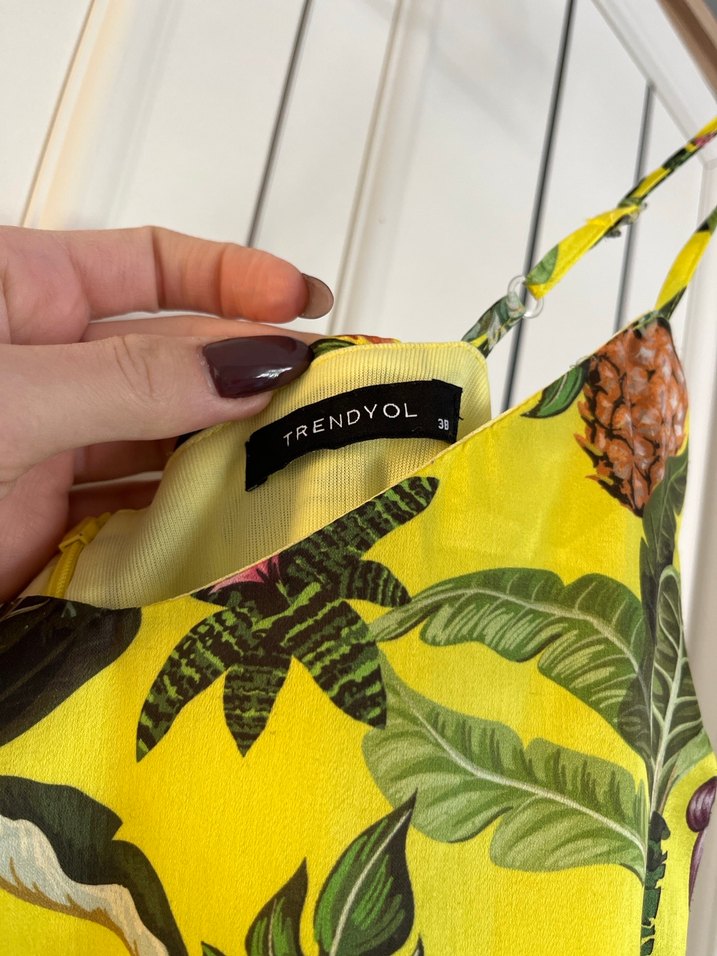 Sarı Desenli Uzun Askılı Bohem Elbise - Görsel 3