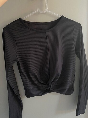 Siyah crop