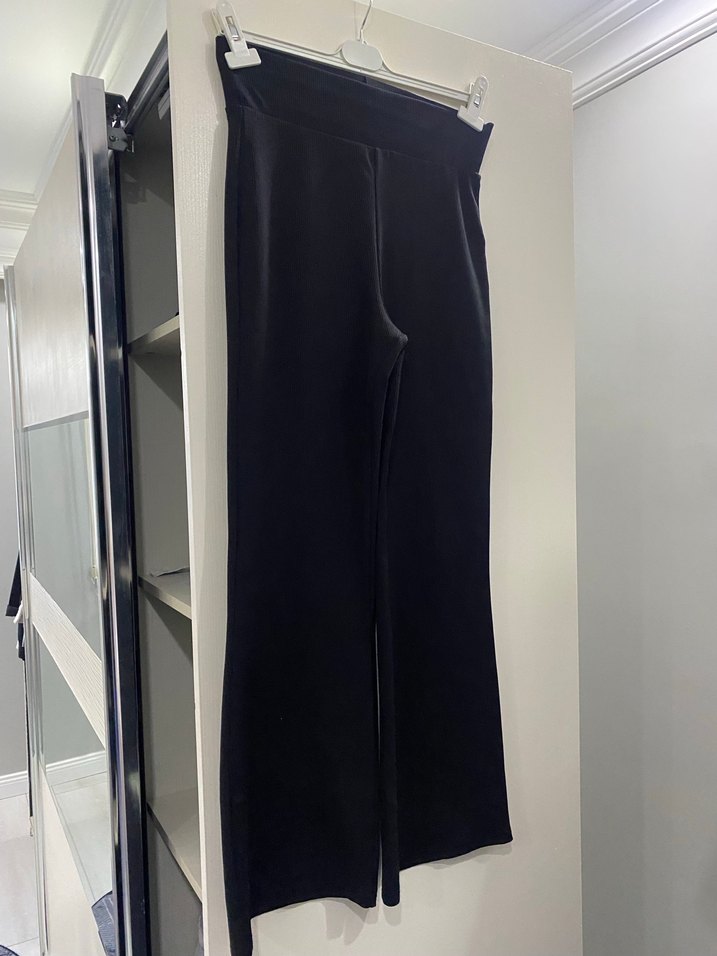 Siyah Kadın Midi İspanyol Paça Pantolon - Görsel 2