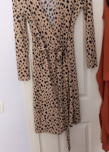 Leopar Desenli Uzun Kollu Emzirme Önlüğü - Görsel 2