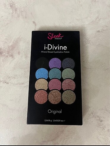 Sleek makeUP-far paleti