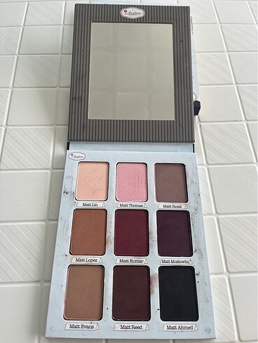 The Balm Meet Matt Trimony?The Balm -Far Paleti