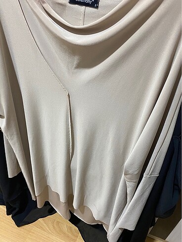 Krem degaje yaka bluz - Görsel 2