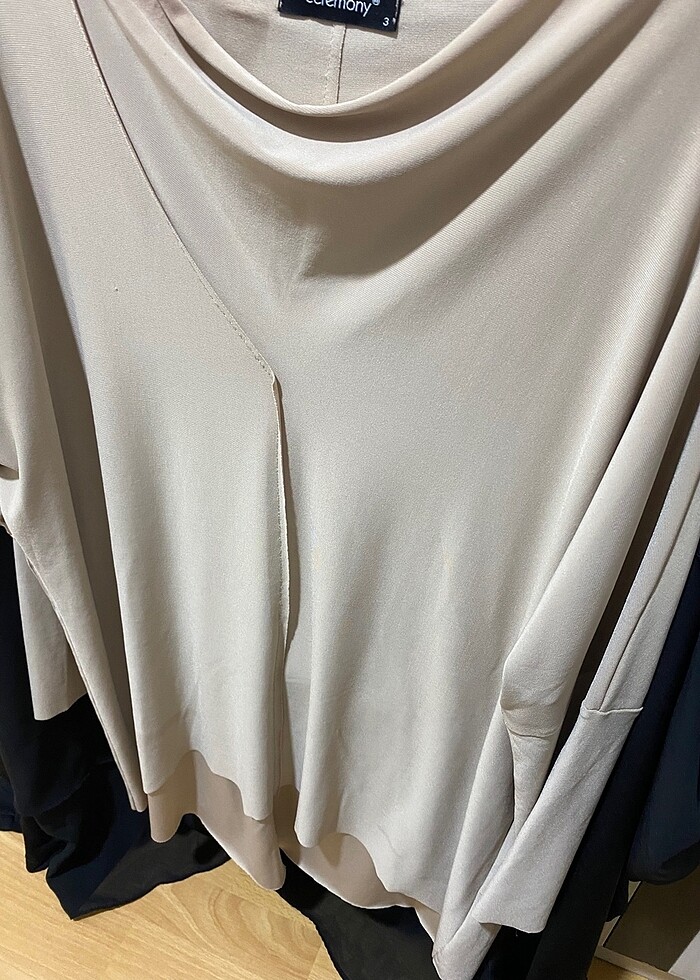 Krem degaje yaka bluz - Görsel 2