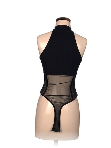 xs Beden Bershka Bluz %70 İndirimli.