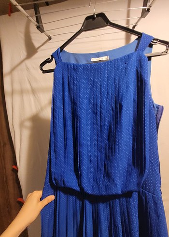 Mavi Pilili Puantiyeli Uzun Kadın Elbise - Görsel 4