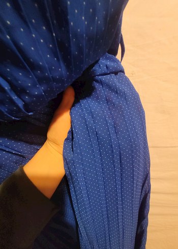 Mavi Pilili Puantiyeli Uzun Kadın Elbise - Görsel 8