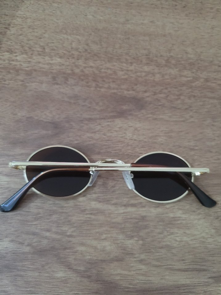 Parlak Oval Tokalı Kadın Gözlüğü - Görsel 3