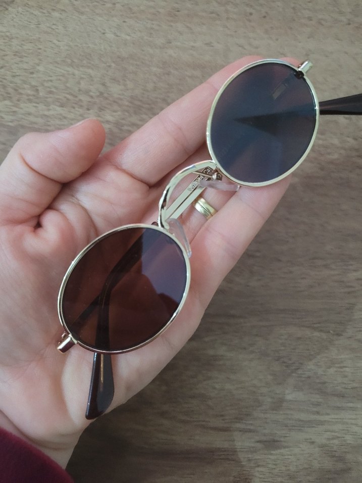 Parlak Oval Tokalı Kadın Gözlüğü - Görsel 5