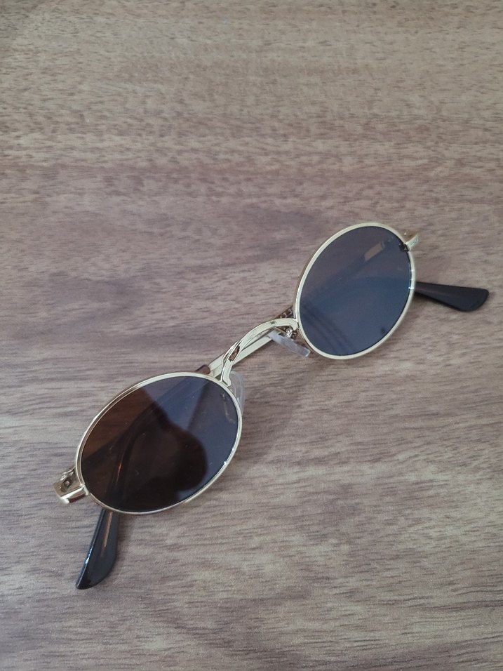 Parlak Oval Tokalı Kadın Gözlüğü - Görsel 2