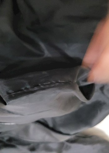 Siyah Deri Fiyonk Detaylı Gotik Kadın Çanta - Görsel 12