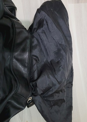 Siyah Deri Fiyonk Detaylı Gotik Kadın Çanta - Görsel 7