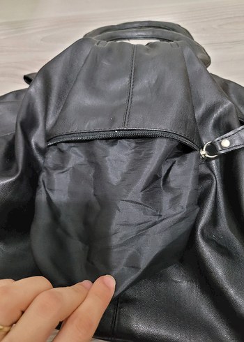 Siyah Deri Fiyonk Detaylı Gotik Kadın Çanta - Görsel 18