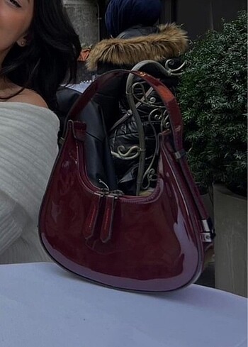 Cherry red baget çanta