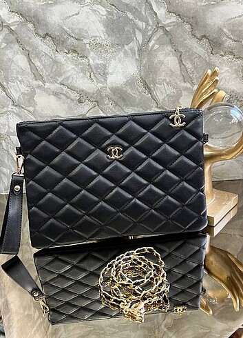CHANEL - Portfolio-Klach 