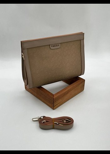  Beden Kod 222 stoktadır . (Mıknatıs kapaklı clutch)