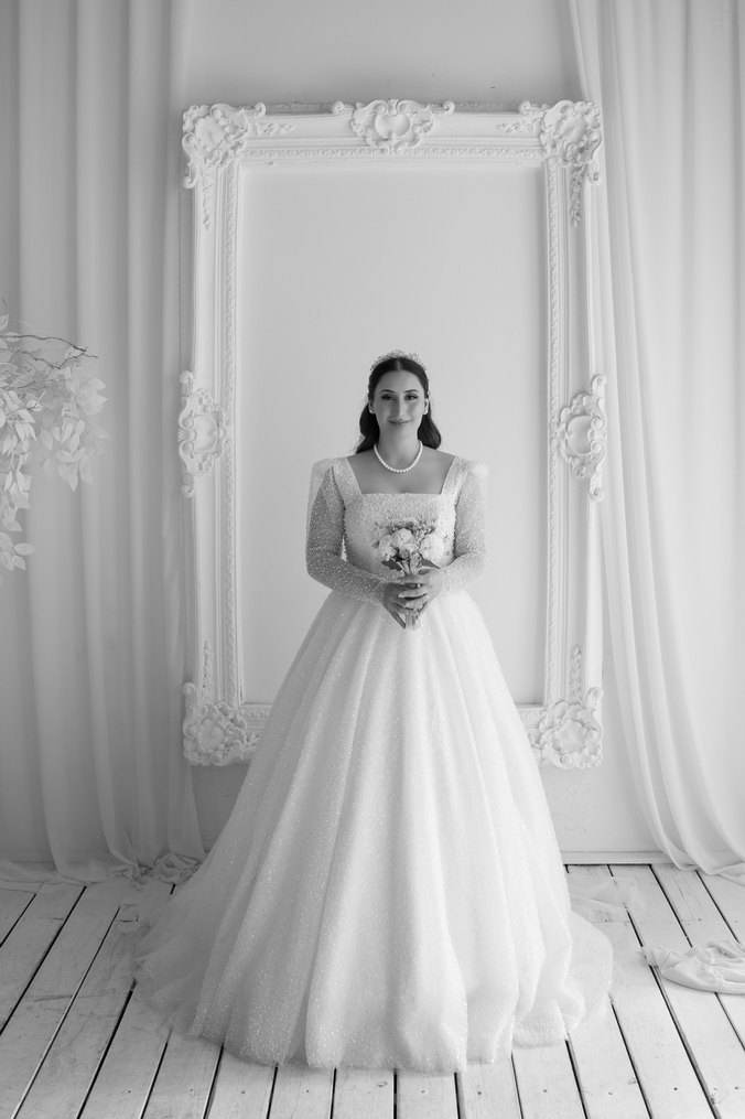 İnci İşlemeli A Kesim Gelinlik - Görsel 2