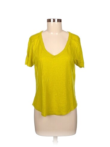 Zara T-shirt %70 İndirimli.