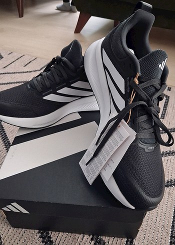 Siyah Adidas Spor ve Günlük Koşu Ayakkabısı - Görsel 2