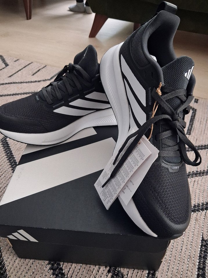 Siyah Adidas Spor ve Günlük Koşu Ayakkabısı - Görsel 2