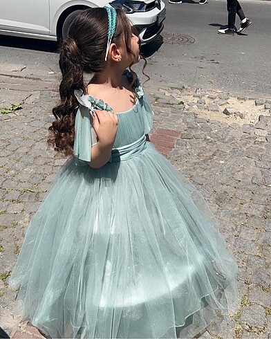 çocuk abiye tarlatansızdır