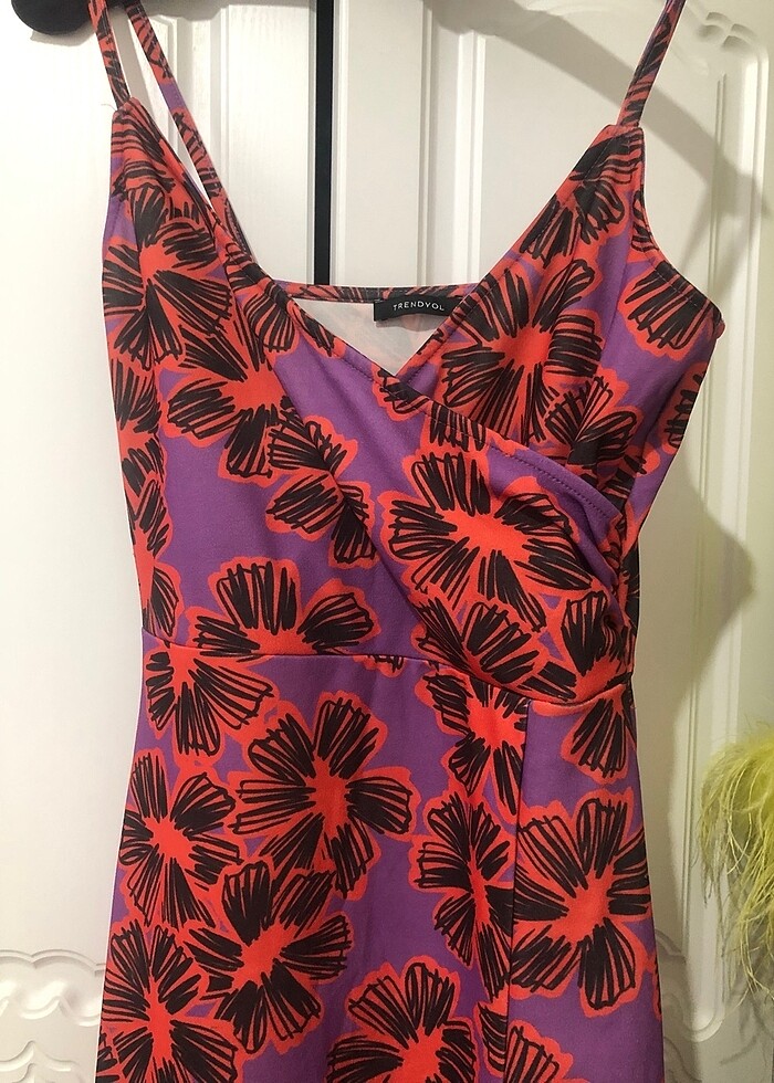 Çiçek desenli çok şık elbise - Görsel 3