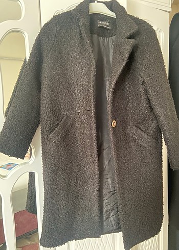 Düğmeli siyah kaban m-l uyumlu - Görsel 3