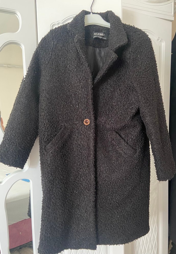 Düğmeli siyah kaban m-l uyumlu - Görsel 2