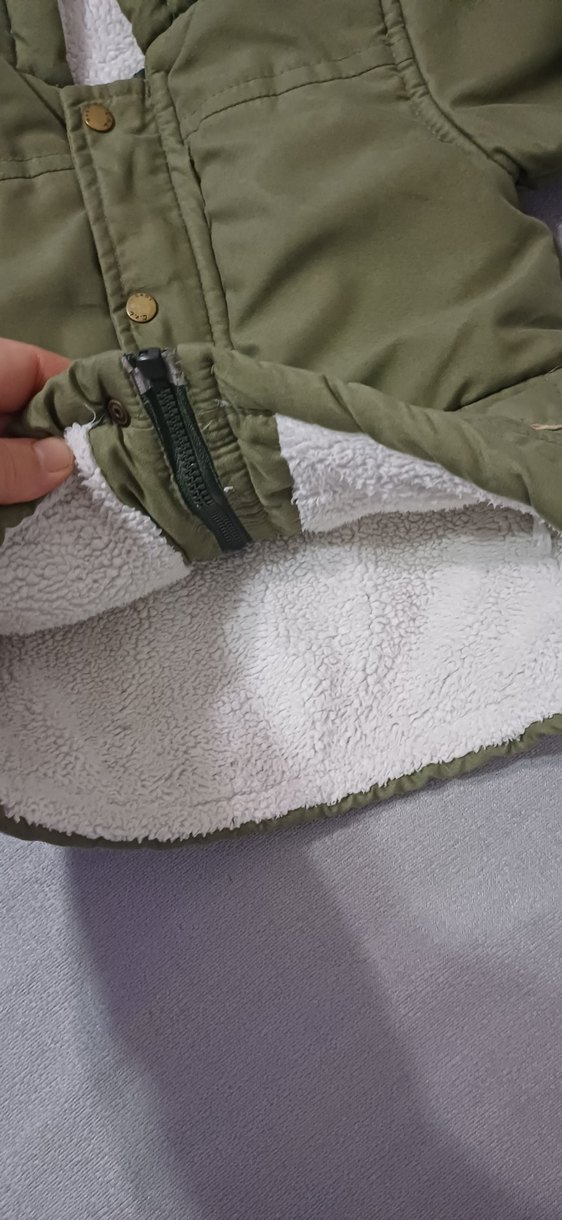 Düğmeli Kapüşonlu Erkek Çocuk Mont - Görsel 3