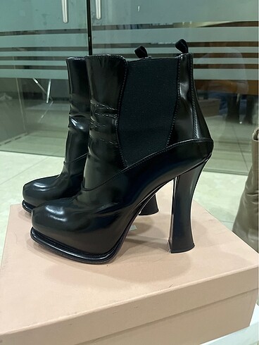 Prada Prada siyah bot
