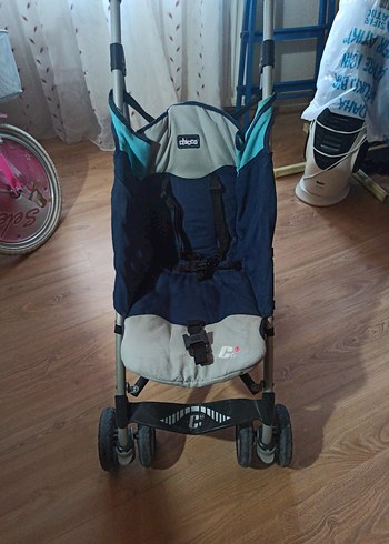 Gri ve Mavi Bebek Arabası - Görsel 3