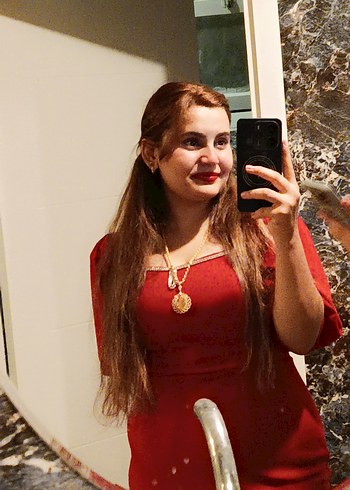 Kırmızı kalem abiye sağdan ufak bi yirtmaci var - Görsel 2