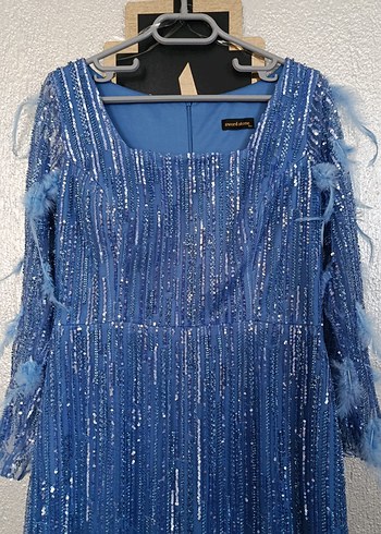 Uzun Kollu Mavi İşlemeli Abiye Elbise - Görsel 2