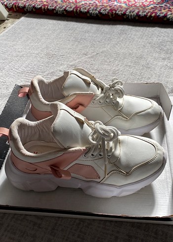 Beyaz Bağcıklı Sneaker Kadın Spor Ayakkabı - Görsel 2