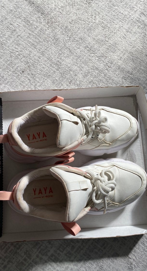 Beyaz Bağcıklı Sneaker Kadın Spor Ayakkabı - Görsel 3