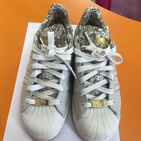 38 Beden ten rengi Renk Adidas superstar