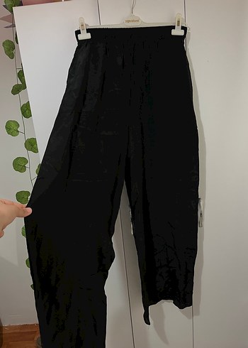 Siyah Salaş saten Midi Kadın Pantolon